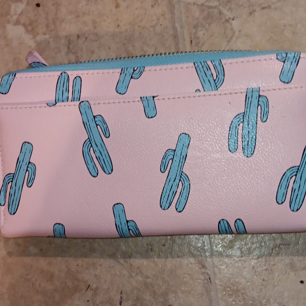 Wallet - Picture 3 of 3